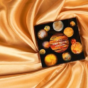 New Dito cosmetics Venus eyeshadow palette